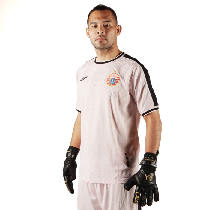 Persija Jersey Player Issue Vortexion Alternate Goalkeeper Pink