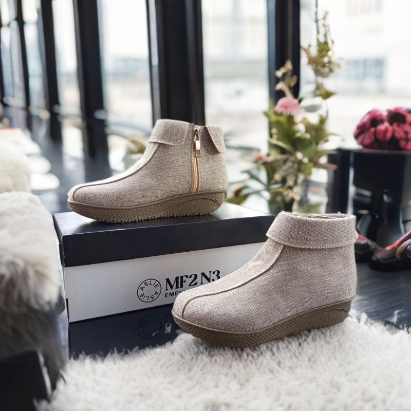 HOT DEALS sepatu boots wanita // sepatu boots Korea style // sepatu cewe // sepatu boots wanita