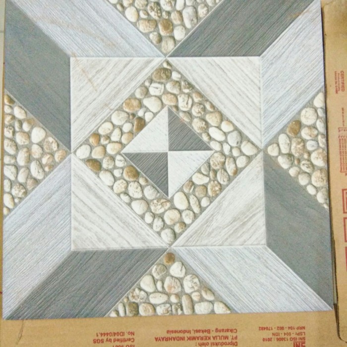 Keramik Lantai Kasar 25 x 25 CM UNO ARWANA /Keramik batu alam
