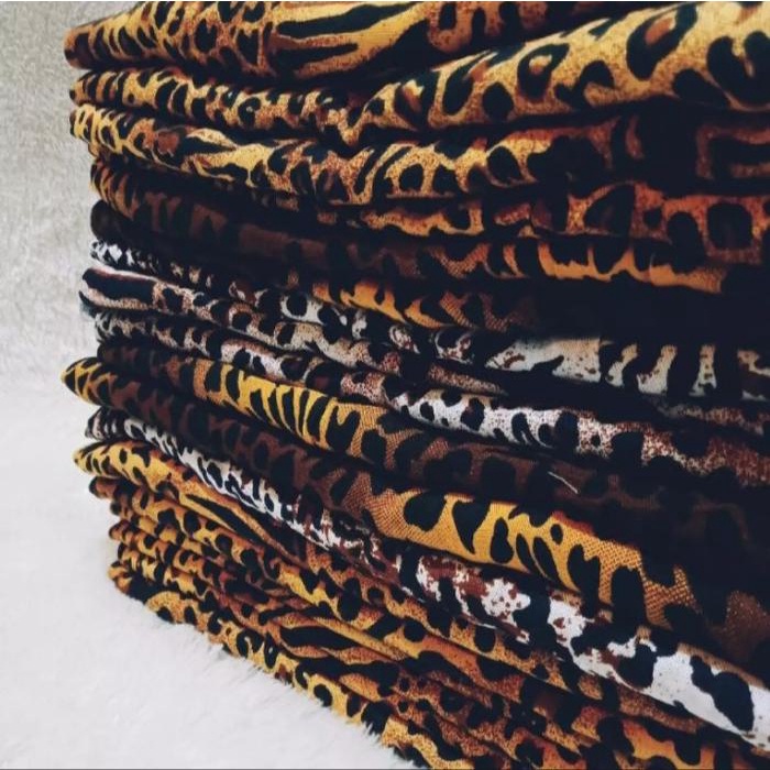 kain pantai macan atau loreng