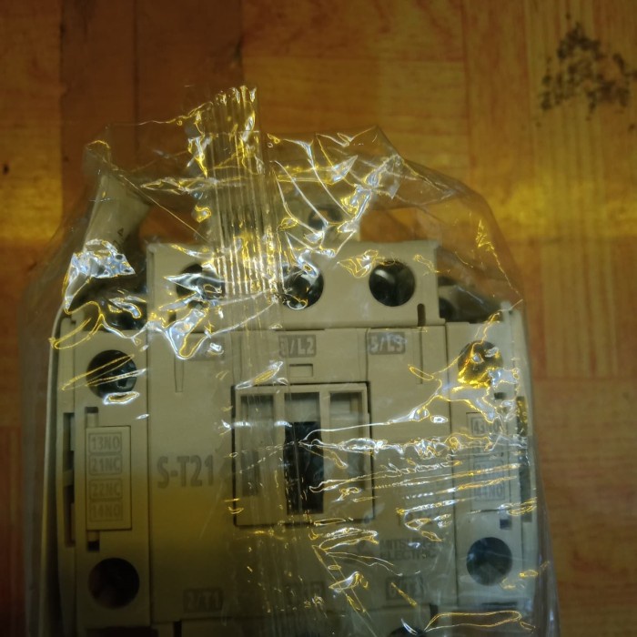 Kontaktor/Contactor Mitsubishi S-T21 380V