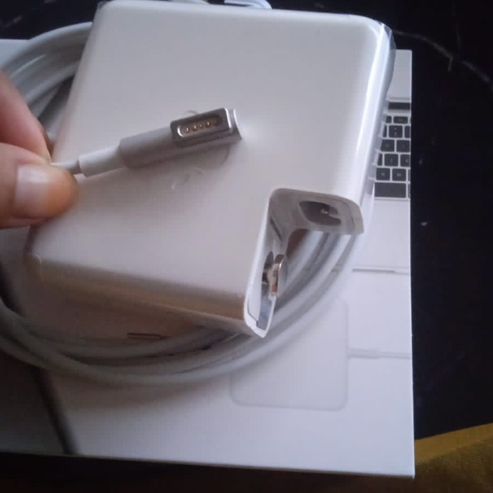 BISA GOSEND CHARGER ADAPTOR LAPTOP MACBOOK PRO 2008 2009 2010 2011 2012