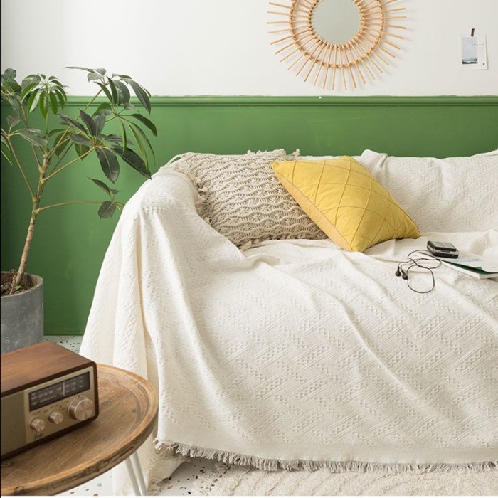 Nordic Blanket / Selimut Sofa