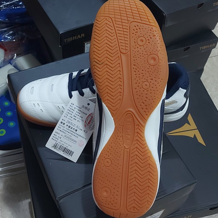 sepatu tibhar white and black