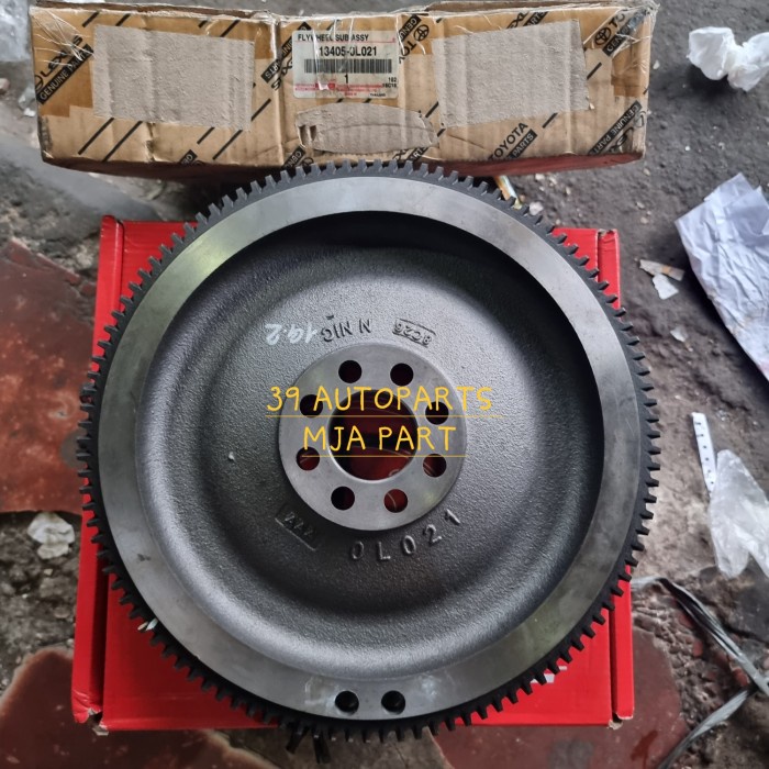Ready FLYWHEEL FLY WHEEL RODA GILA FORTUNER HILUX HIACE 13405-0L021 ORIGINAL
