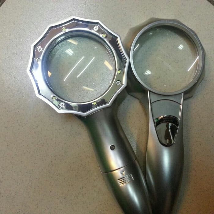 

Kaca Pembesar Import di lengkapi LED