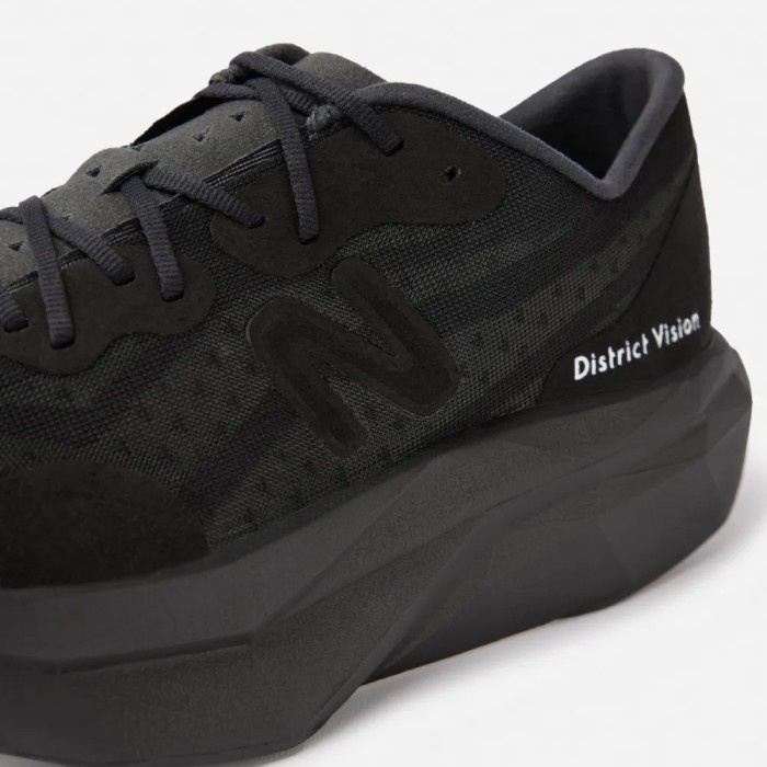 District Vision New Balance DV + NB Mens Elite Race Shoe running