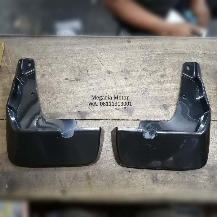 Karpet Lumpur Mudguard Avanza Veloz 2012-2014