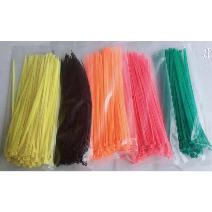 

Import 100PCS 3*100 120 150 200 250MM FIXED PLASTIC STRAPPING SELF LOCKING