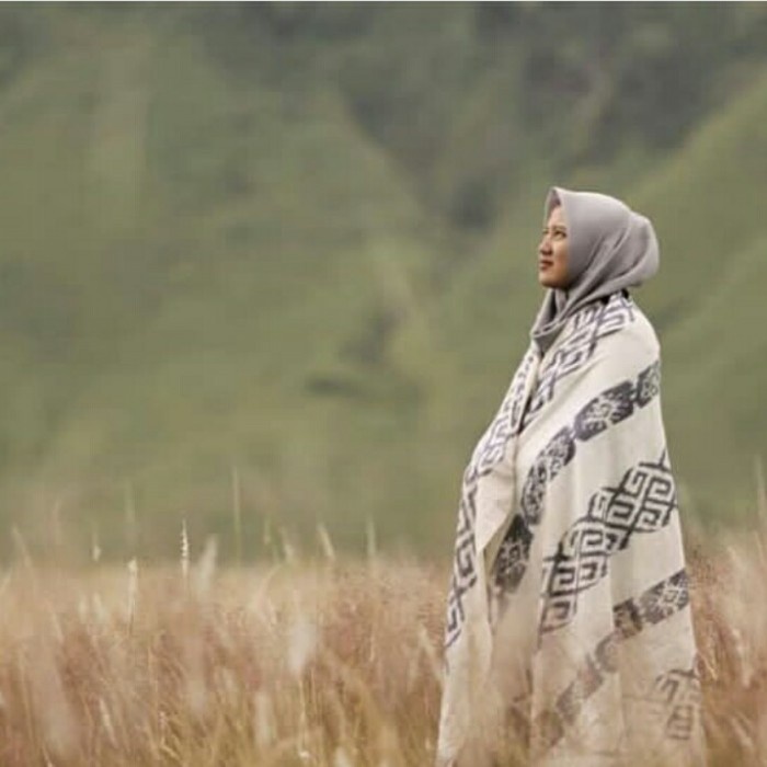 Kain Tenun Blangket Toraja Putih Bla32