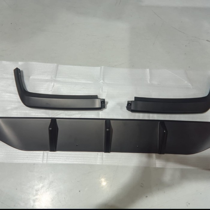 Rear diffuser bumper belakang All New Agya 2023 Otoproject