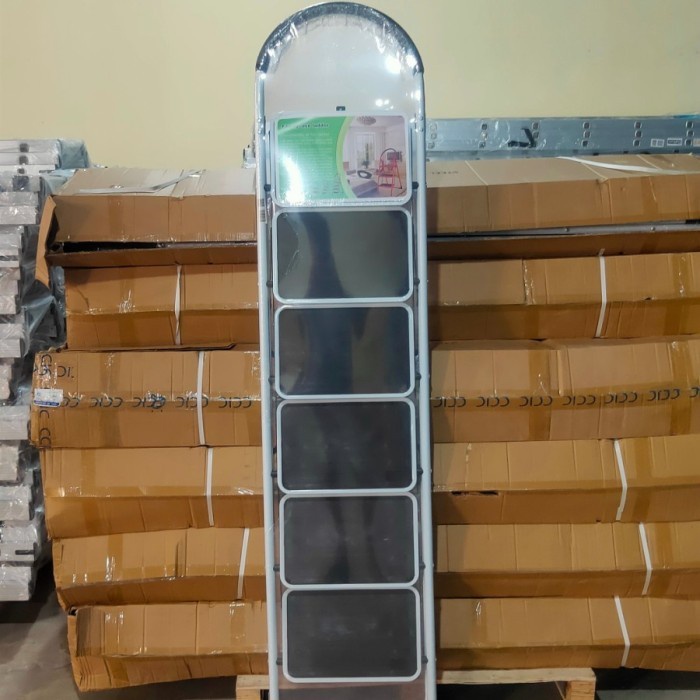 Terhemat Tangga Lipat Duduk 3-6 Step Dalton Tangga Besi Dengan Step Lebar