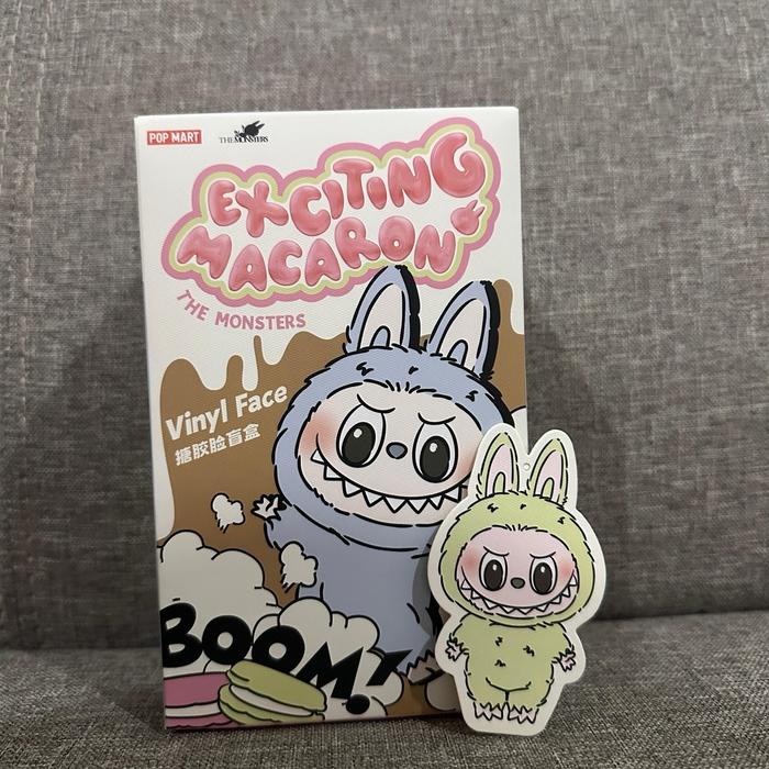 

Terlaris Labubu the monster V1 plush pendant SALE