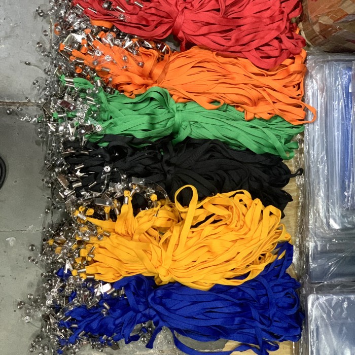 

SALE TERHOTT TALI LANYARD JEPIT 1 CM , TALI ID CARD HARGA UNTUK PERPAK ISI 100 PCS READYY