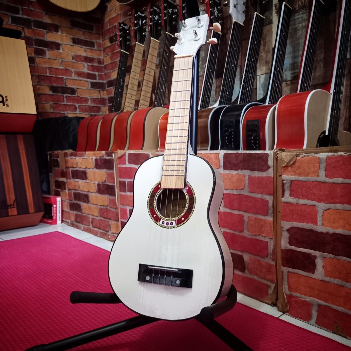 GITAR UKULELE KENTRUNG SENAR 4