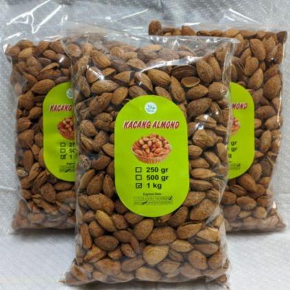 

kacang Almond Kulit Gurih Kemasan 1kg