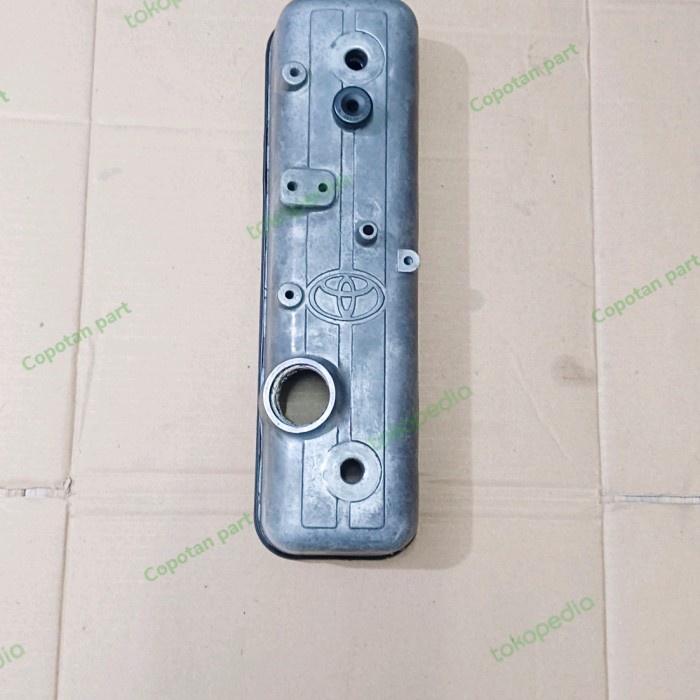 Tutup Cylinder head Kijang 7k 5k Original