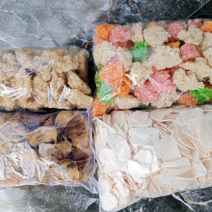 

krupuk campur. reginang.puli.ketela. lawuh