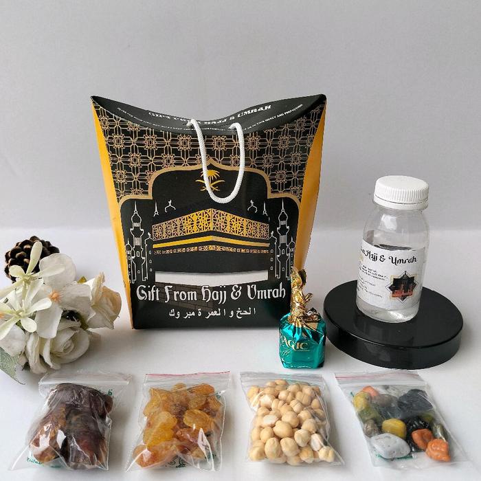 

Paket Oleh-Oleh Haji dan Umroh (PAKET BUNDLING D ISI 25PCS) Dus tali/tengteng,kurma,kismis,kacang