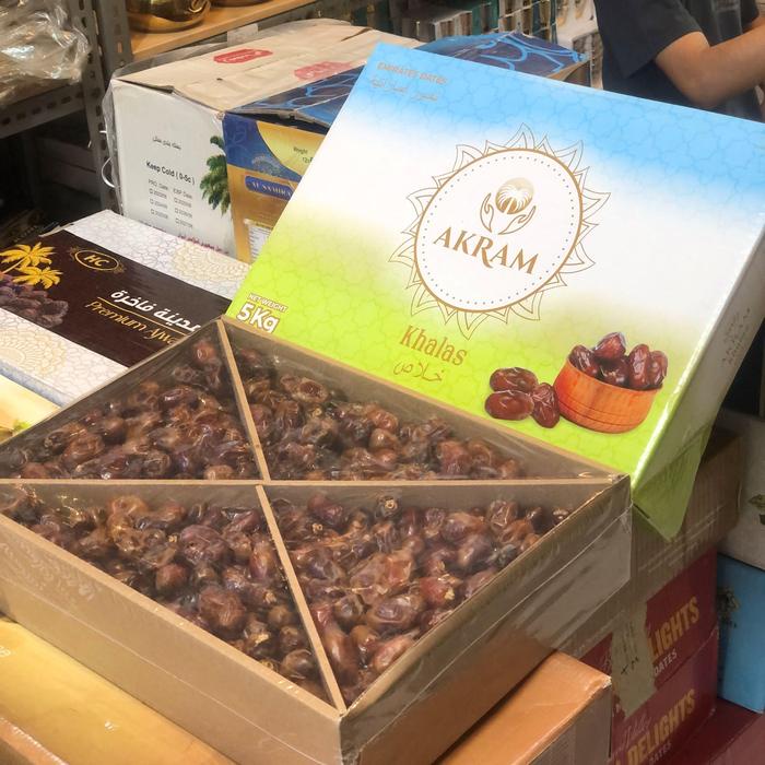 

Kurma Khalas Premium Akram 5Kg - Makanan Berkualitas Tinggi