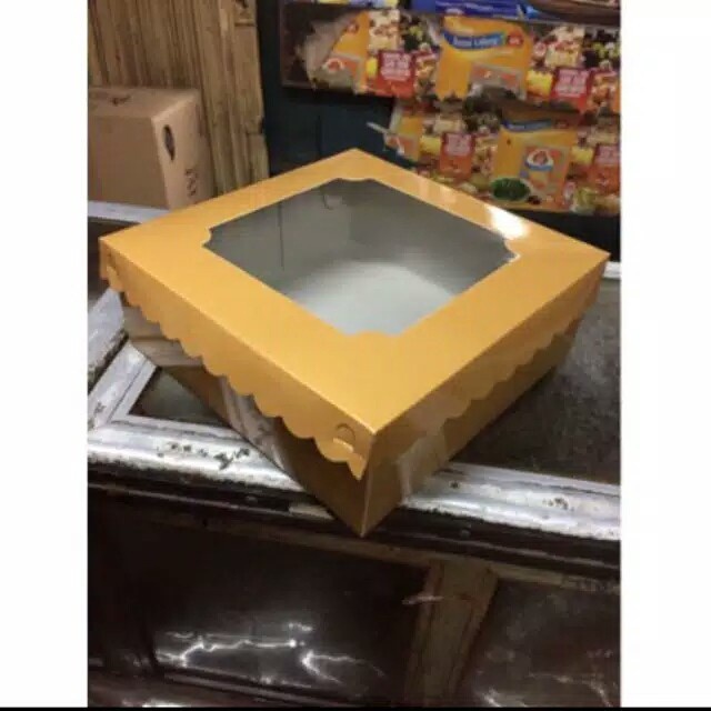 Dus Gold Kaca 25X25 / BOX KUE EMAS / DUS KUE EMAS