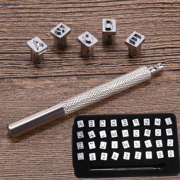 

CAP STEMPEL HURUF ALFABETANGKA UNTUK KERAJINAN KULIT HANDMADE DIY