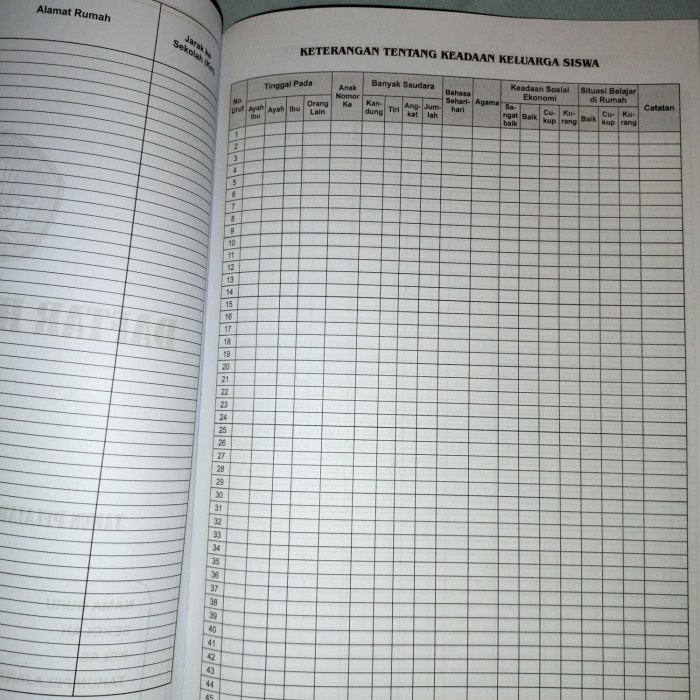 

HJK Daftar Hadir Siswa, 50 Siswa, Kurikulum Merdeka