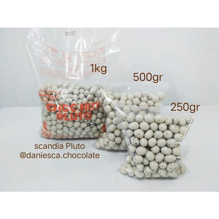 

.500gr coklat Scandia Choco Nut Pluto - spt lagie planet isi kacang