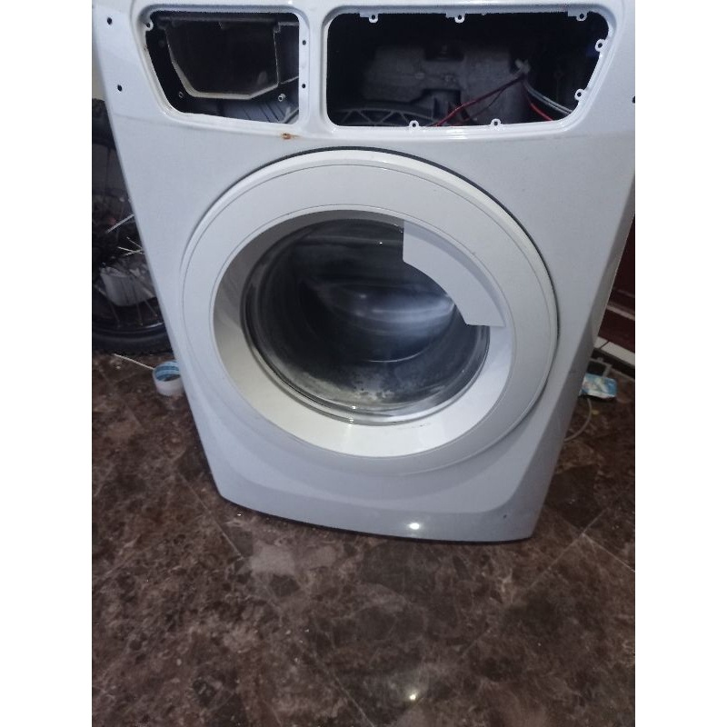 Body depan Electrolux 8kg Front loading