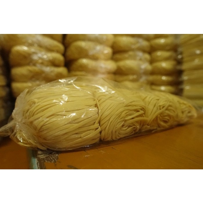 

(BestSeller) Mie Pangsit Gepeng (Pipih) Spesial (Berat 1000 gr)