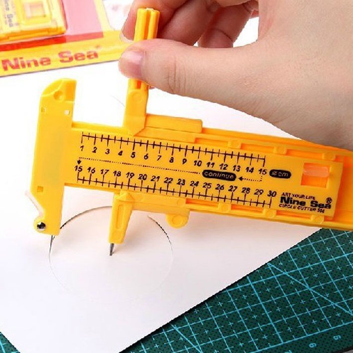 

Rotary Circle Cutter - Potong Sticker Lingkaran - Pond Bulat NINE SEA