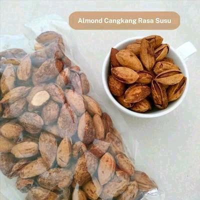 

terbaru !!! kacang almond milk 1 kg kacang almond kulit kacang almond rasa susu camilan ready