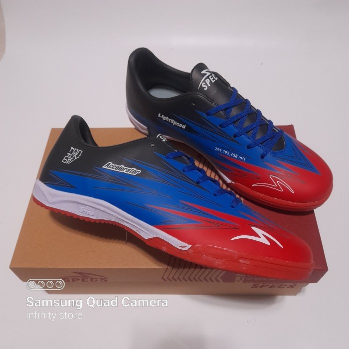 SEPATU FUTSAL SPECS LIGHTSPEED ACCELERATOR RUNTU BOY HITAM
