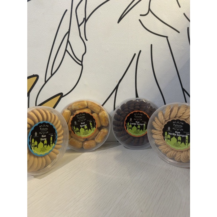 

Parcel Kue Lebaran Kering Felicita 4 Topless Parsel Hampers
