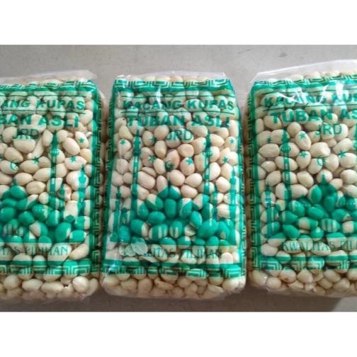 

Paket 3 Pack Kacang Tanah Mentah Kupas Asli Tuban Total 1,05 Kg Cap Berkah Kualitas Terjamin Organik