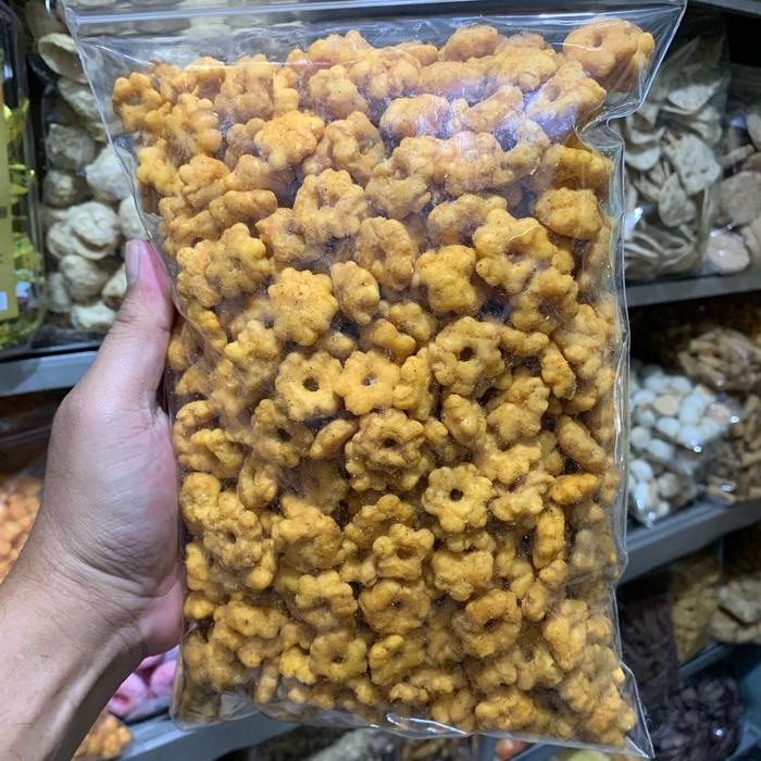 

terbaru !!! 1 kg cemilan sakura ribut rasa gurih dan renyah ready