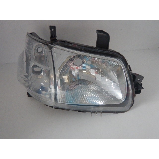 Headlamp Kanan Granmax, D81110Bz130001 (Bekas)