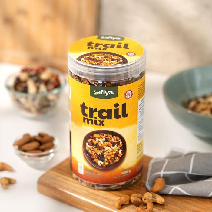 

Trail Mix Safiya 600 Gram Dried Fruit Mix Nut And Berry