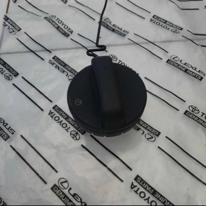 neww Tutup Tangki Bensin Solar Innova Fortuner Hilux original