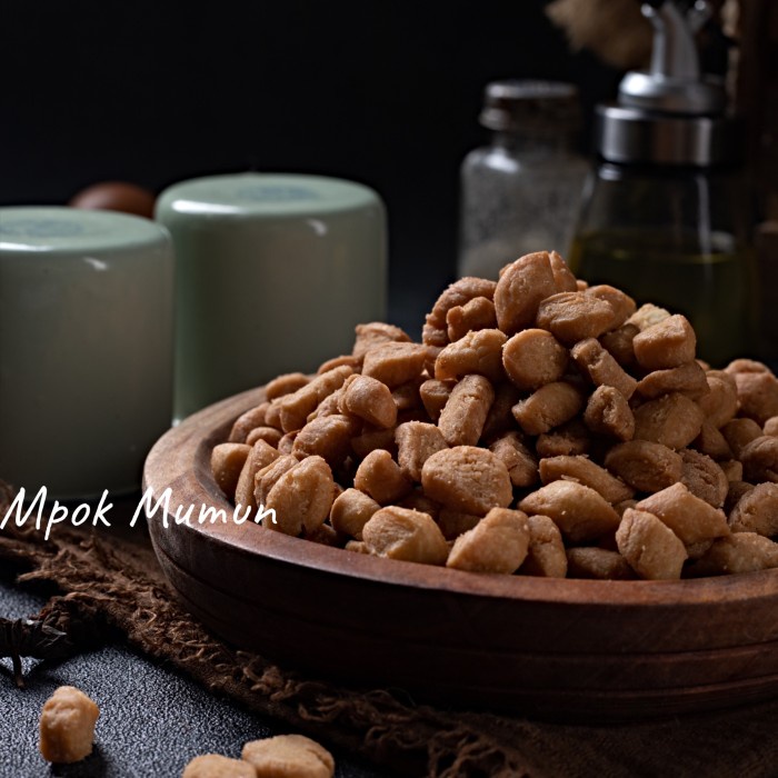 

JTTOP" BIJI KETAPANG MANIS MPOK MUMUN OLEH OLEH KHAS DARI JAKARTA 100 GRAM