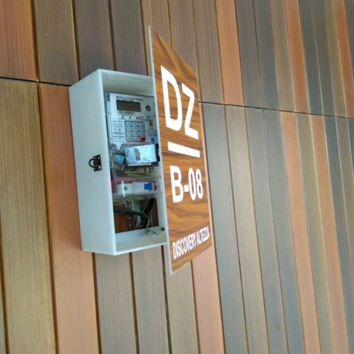 

TERPERCAYA kotak akrilik kWh/box akrilik /nomor rumah/finishing cutting sticker