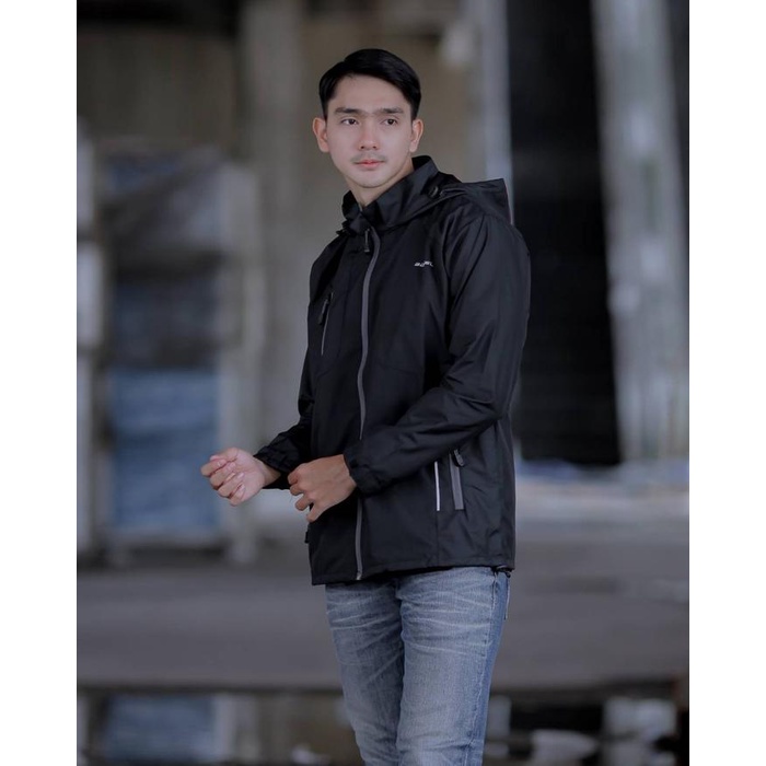 Jaket Pria Outdoor Mat Wateproof 100% Original The Bojiel / Jaket Parasut Pria Windbreakers / Jaket