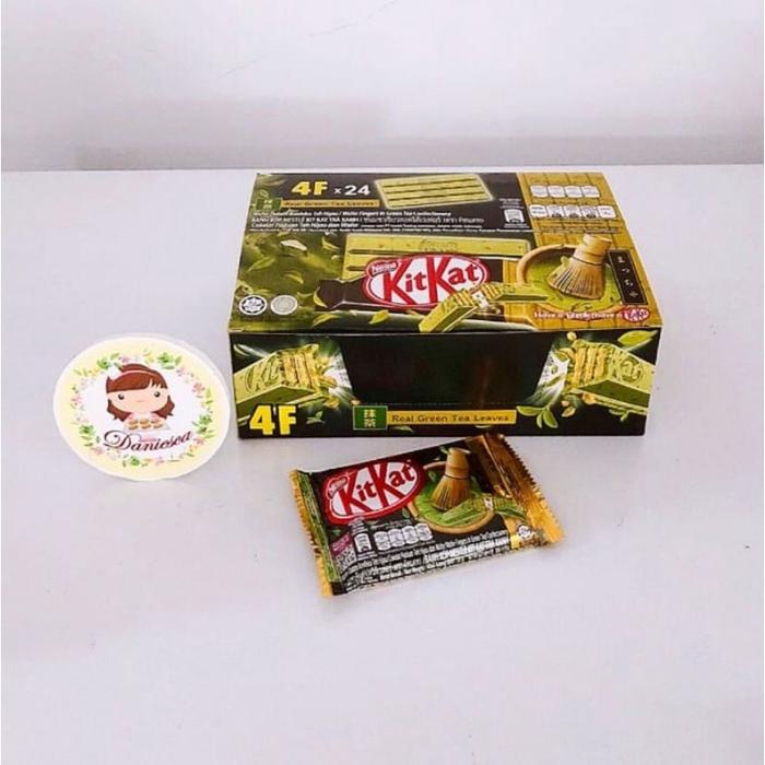 

BARANG TERLARIS .24 pcs Nestle Kitkat 4F 35 gr milk chocolate / matca green tea wafer