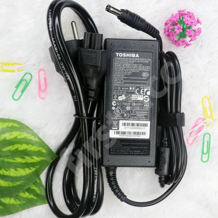 Adaptor Toshiba DynaBook R63 A-R63 B-R63 D-R63 F-R63 H-R63 P-R63 65W