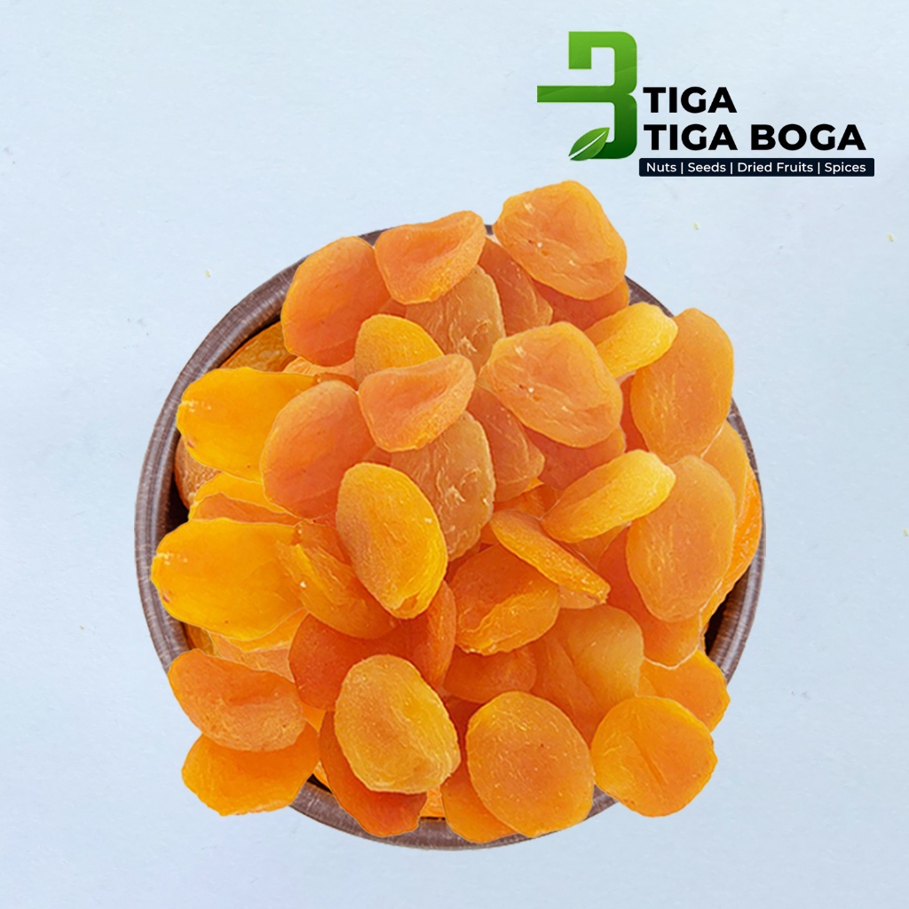 

A Dried Apricot / Buah Aprikot Kering