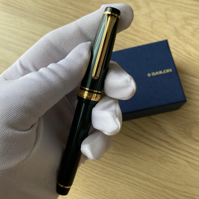 

SAILOR SHIKIORI SORAHA FOUNTAIN PEN