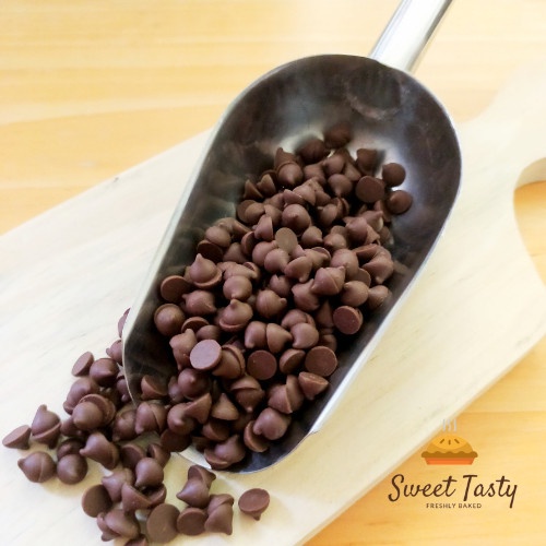 

Lezat- Tulip Compound Chocolate Choco Chips/Cokelat Chocochips 100 -250 gram