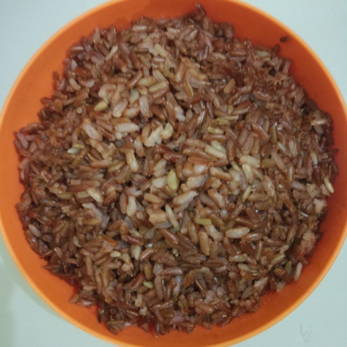 

Lezat- Beras Merah Tinggi Serat, FRESH dari Sawah Sendiri (5kg)