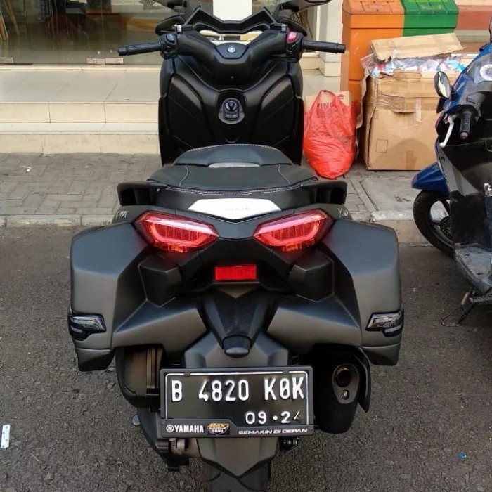 Side Box Samping XMAX By Tons Motor