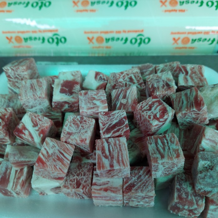 

Lezat- Daging Saikoro atau Daging kotak kotak juicy 1kg